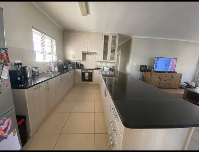 3 BEDROOM PROPERTY TO RENT IN PINEHURST